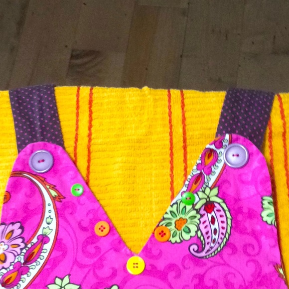 HandmadePaisley Apron. 27” x 24” bottomBeautiful - Picture 1 of 6